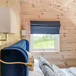 Wood View - Uk43707